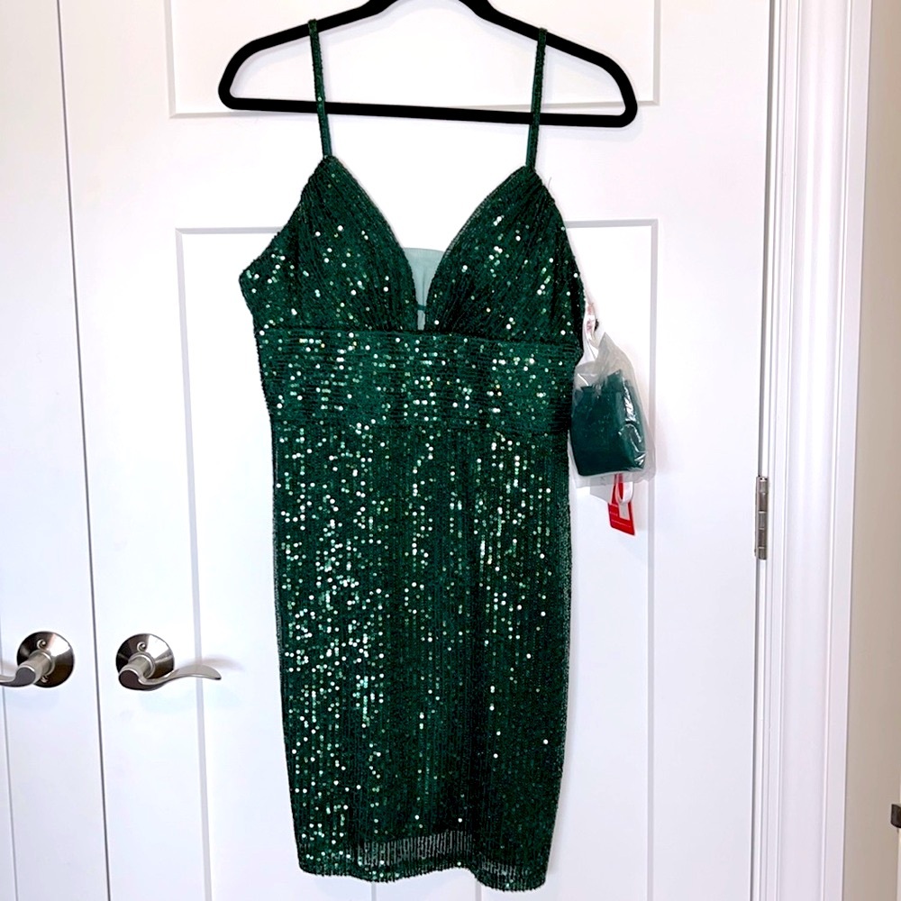 NWT Emerald Sequin Mini Dress - Dancing Queen 3317 - Picture 2 of 5
